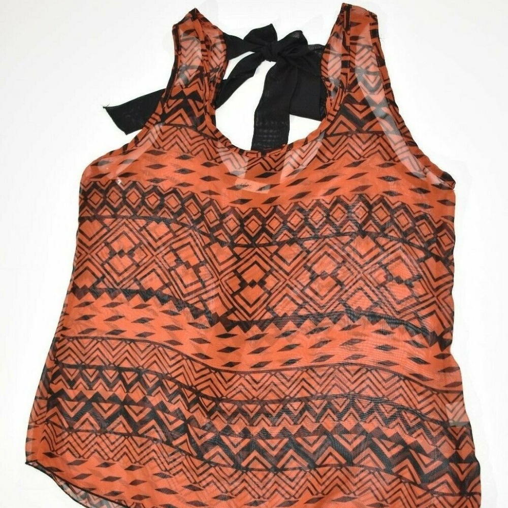 Edge Tank Blouse
